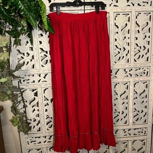 STONEBRIDGE GYPSY SOUL BEAUTIFUL RED WITH PLEATS RUFFLES & BUTTONS MAXI SKIRT
